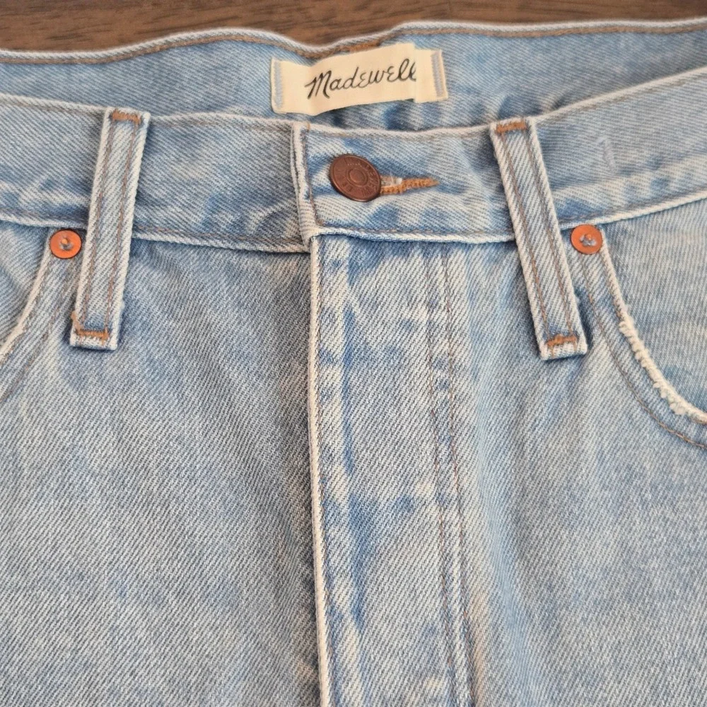NWT Madewell Relaxed Denim Shorts Mid Rise Frayed Hem W29 Light Wash - Picture 3 of 6